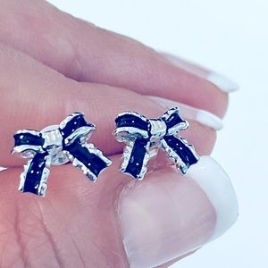 Stunning stud earrings 925 sterling silver